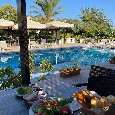 Club Alda Hotell Lapithos  Eksteriør bilde