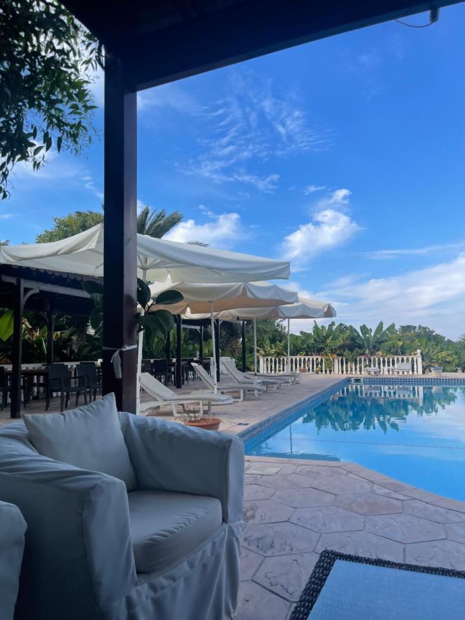 Club Alda Hotell Lapithos  Eksteriør bilde