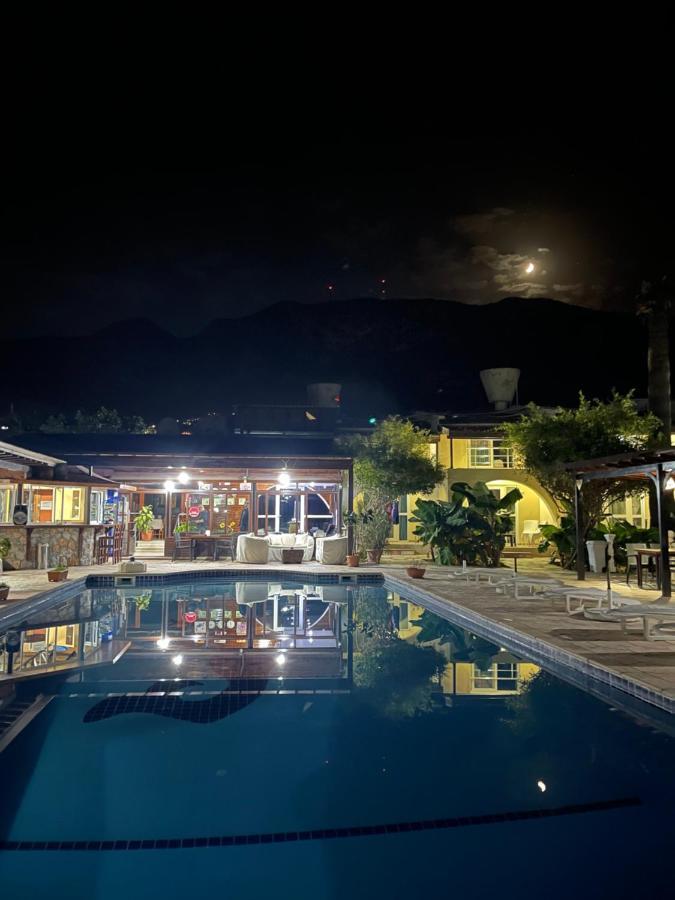 Club Alda Hotell Lapithos  Eksteriør bilde