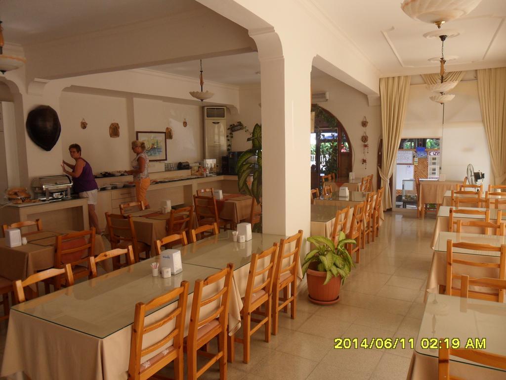 Club Alda Hotell Lapithos  Eksteriør bilde