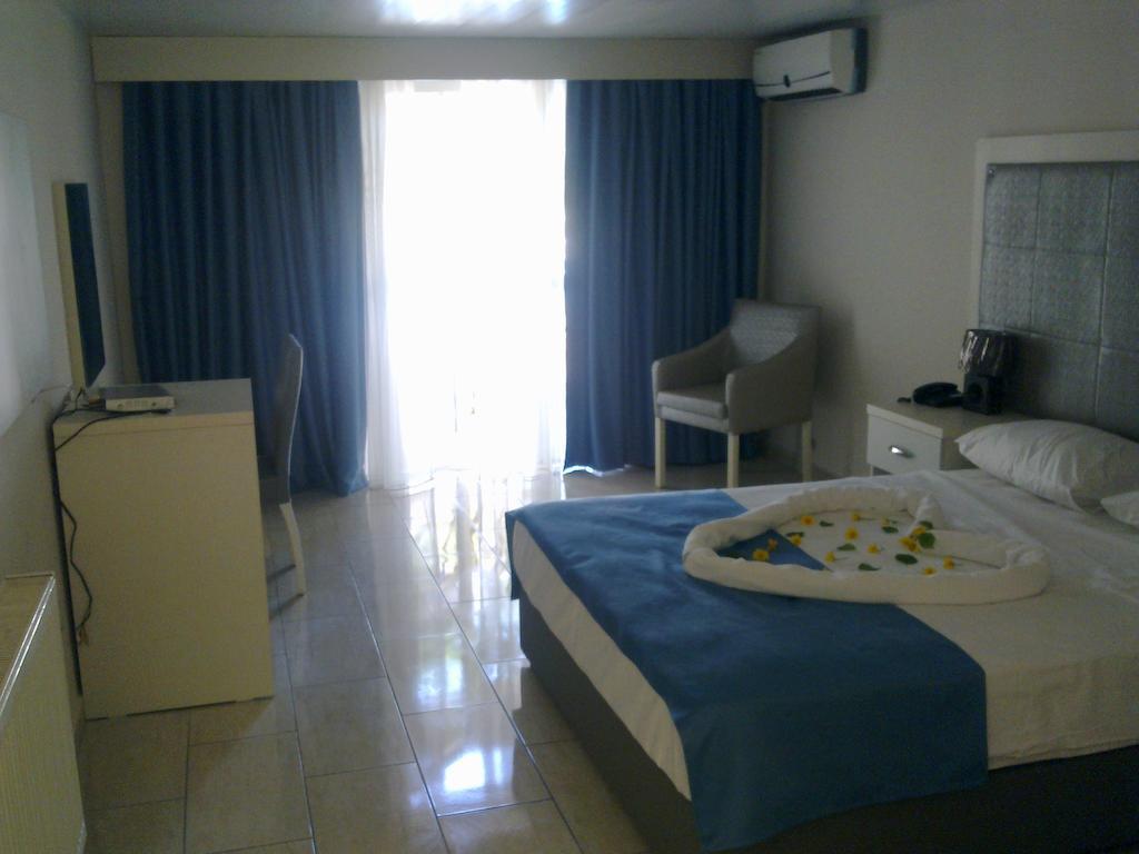 Club Alda Hotell Lapithos  Rom bilde